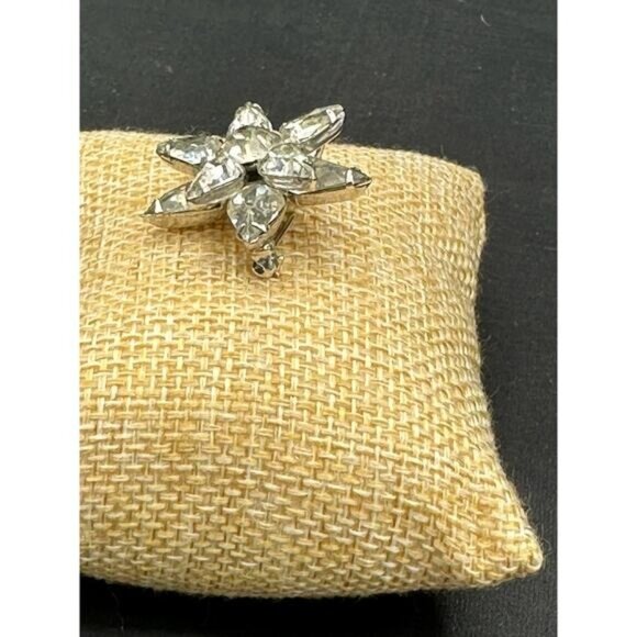Vintage Rhinestone Starburst Brooch Pin Silver-Tone Clear Crystal Accent Jewelry - Picture 5 of 7